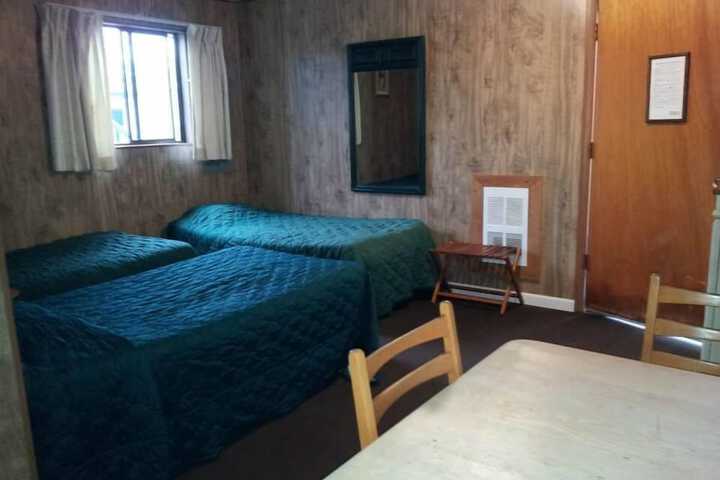Room 8 of 17