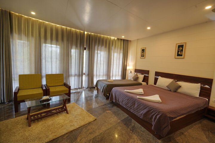 Room 7 of 48