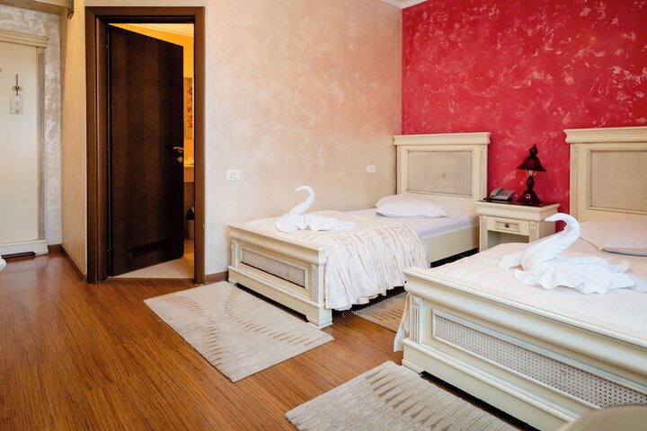 Room 55 of 169