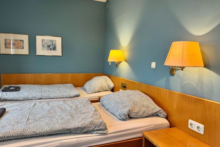 Room 16 of 54
