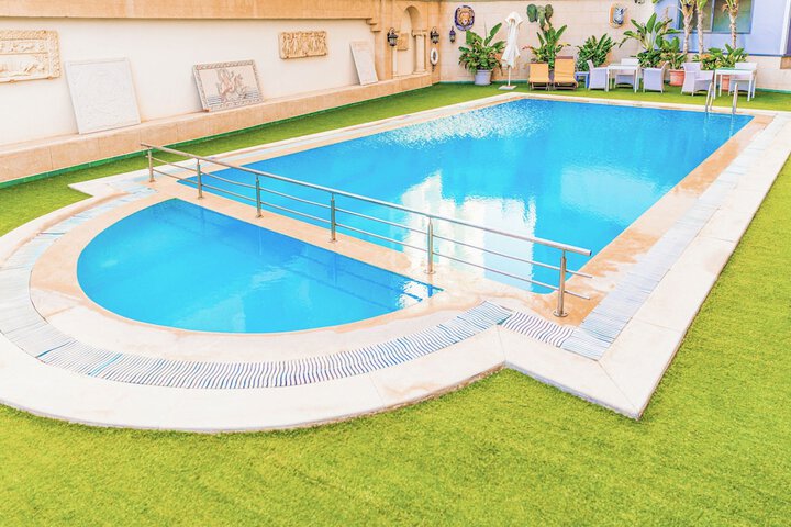 Pool 61 of 109