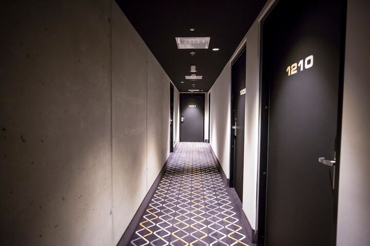Ballroom/Hall 88 of 111