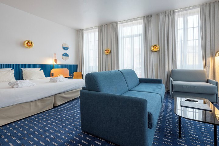 Room 44 of 89