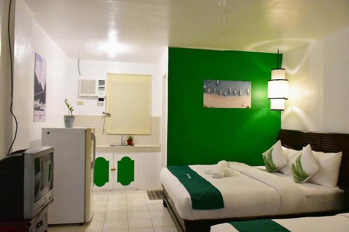 Room 3 of 10