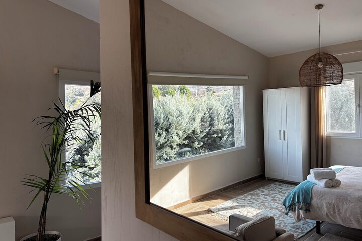 Room 15 of 108