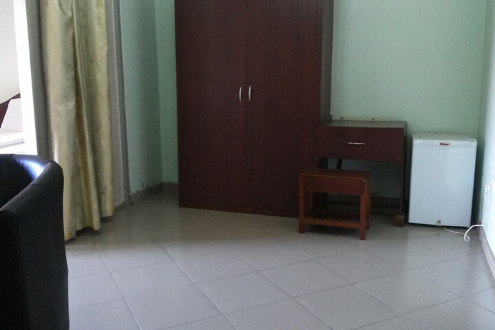 Room 16 of 42