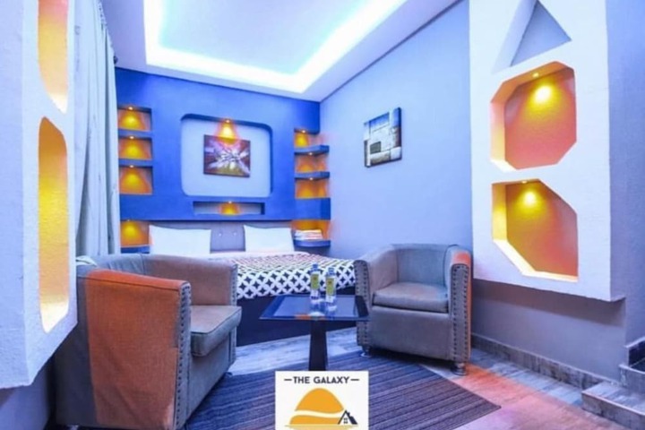 Room 10 of 20