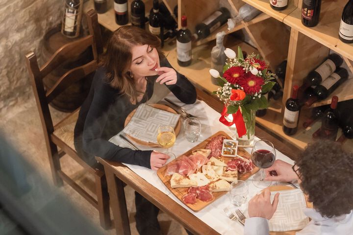 Dining 218 of 300