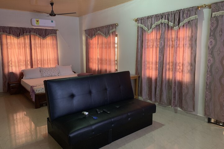 Room 3 of 40