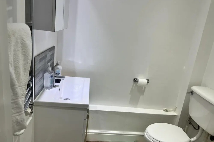 Room 7 of 15