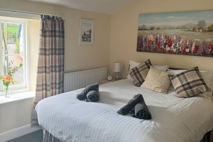 Room 7 of 19