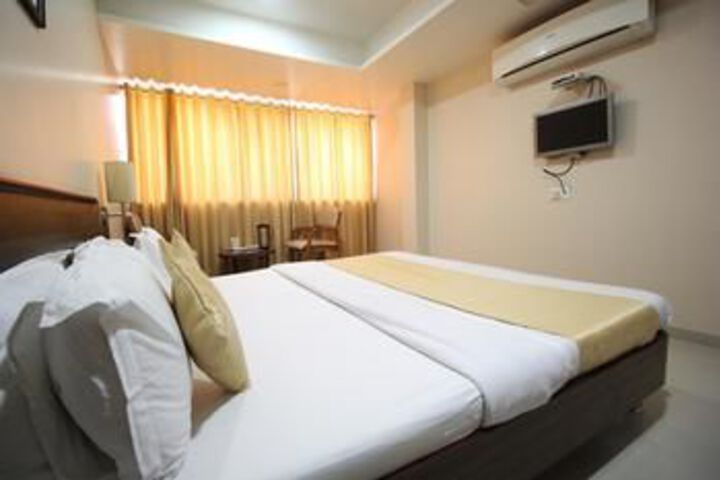 Room 16 of 28