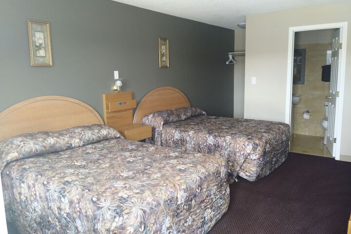 Room 9 of 19