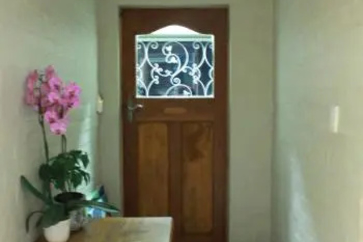 Room 10 of 19