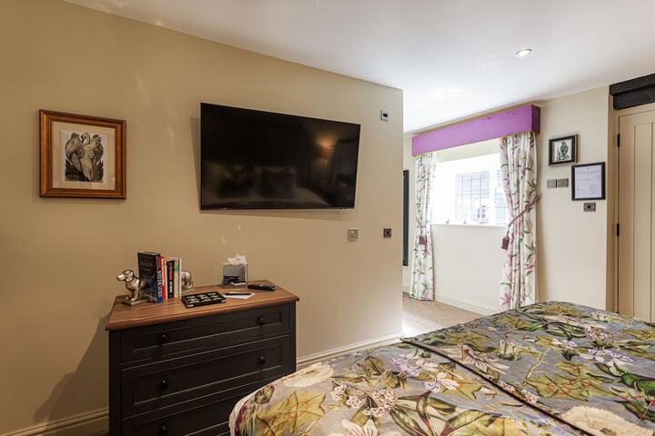 Room 36 of 169