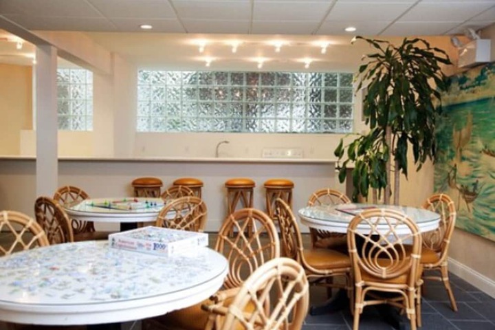 Breakfast/Coffee Service 31 of 42