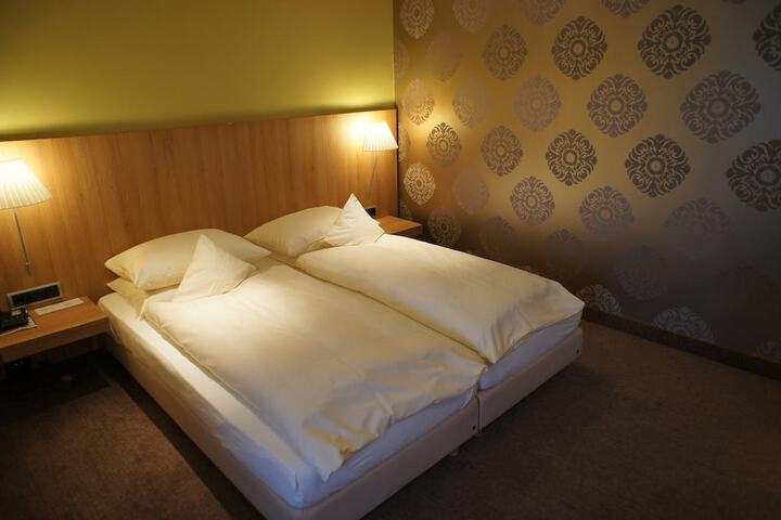 Room 7 of 59