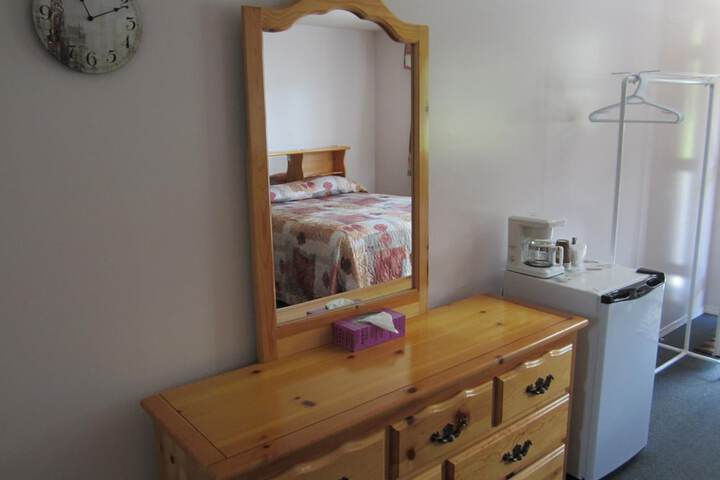 Room 9 of 56