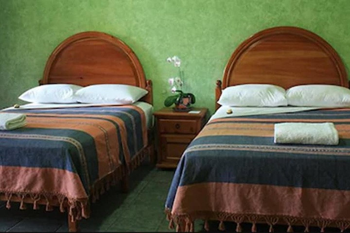 Room 10 of 41