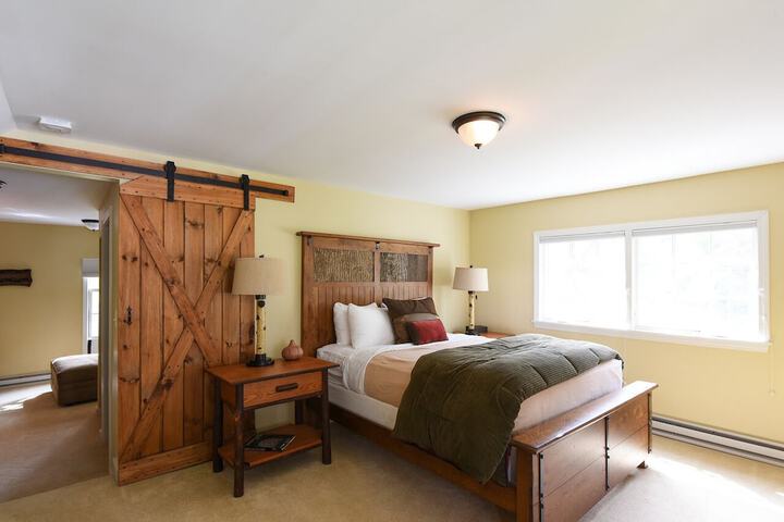 Inn Room 4 Superior Room 2 Queen Beds (8 of 8)