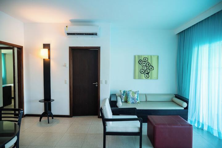 Room 22 of 108