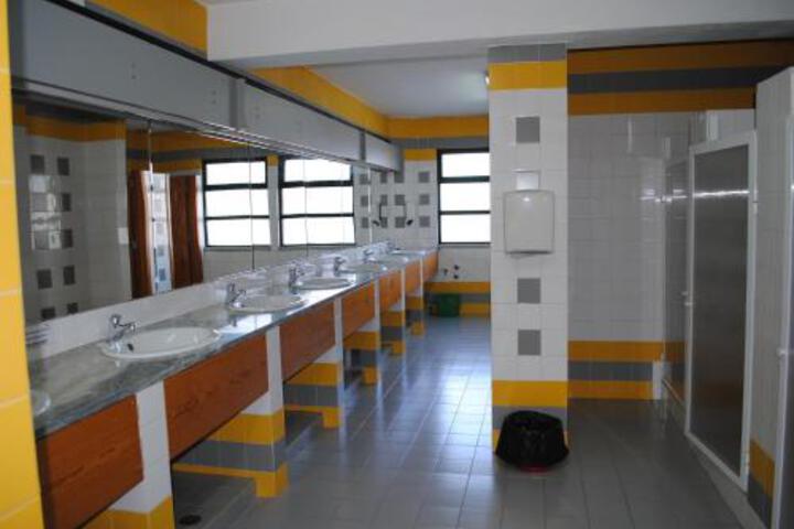 Room 4 of 28