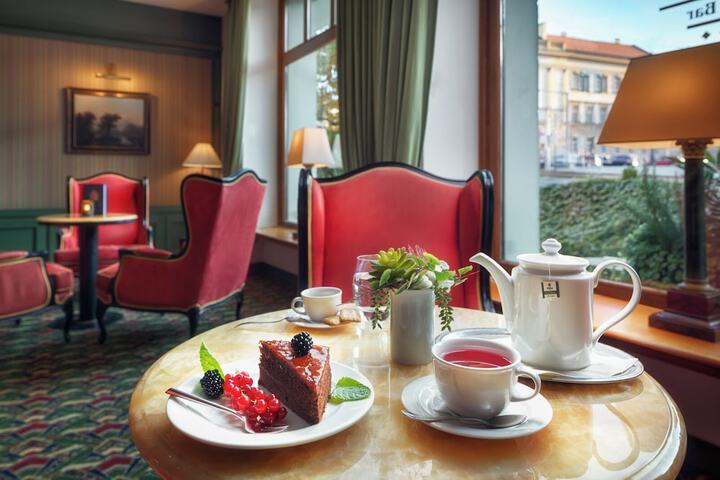 Breakfast/Coffee Service 95 of 124