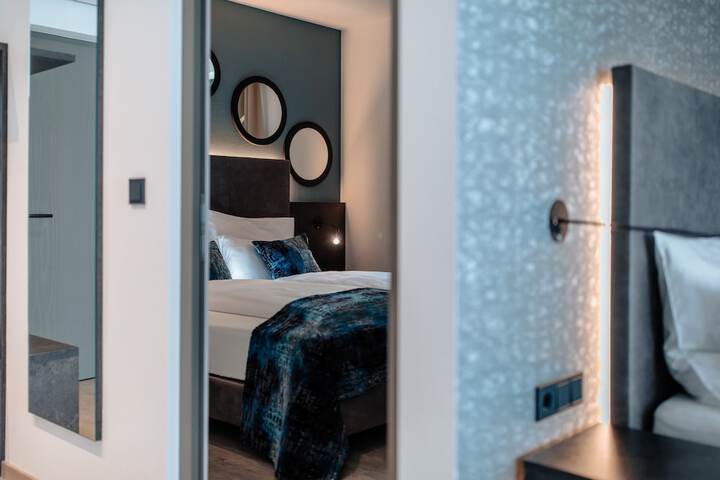 Room 7 of 51