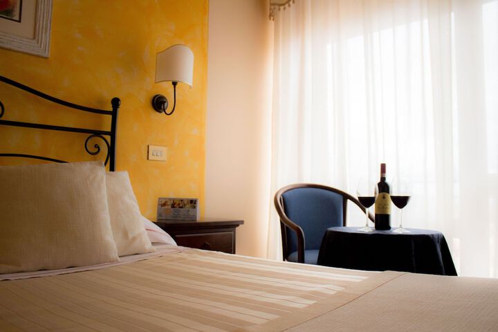 Room 13 of 60