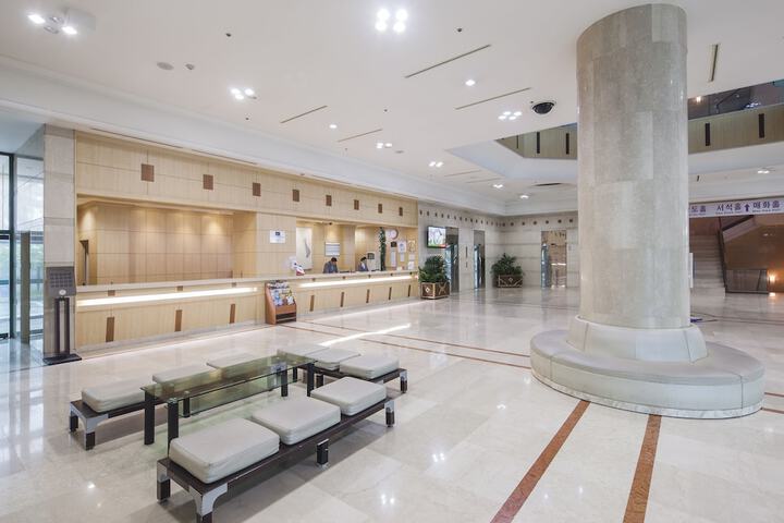 Lobby Entry
