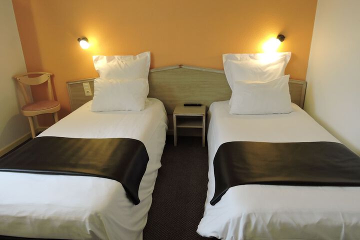 Room 20 of 39