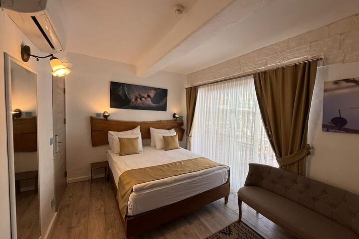 Room 68 of 194