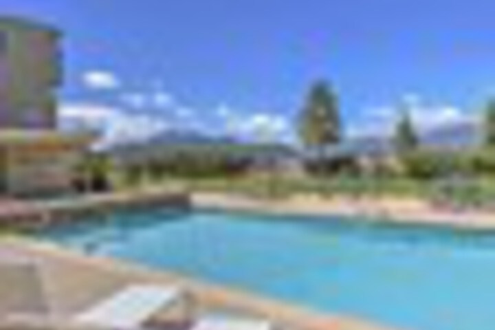 Pool 47 of 105