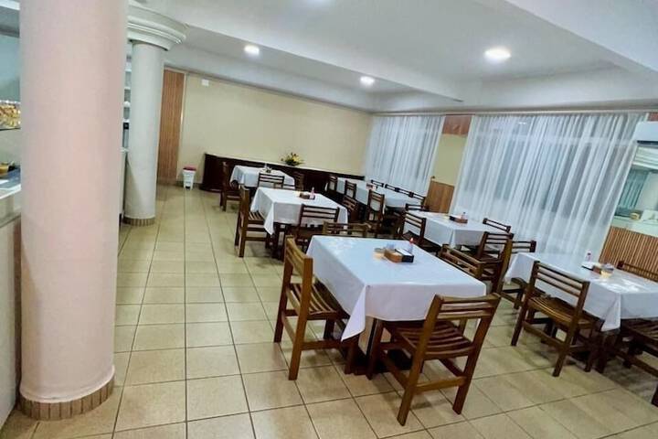 Dining 76 of 154