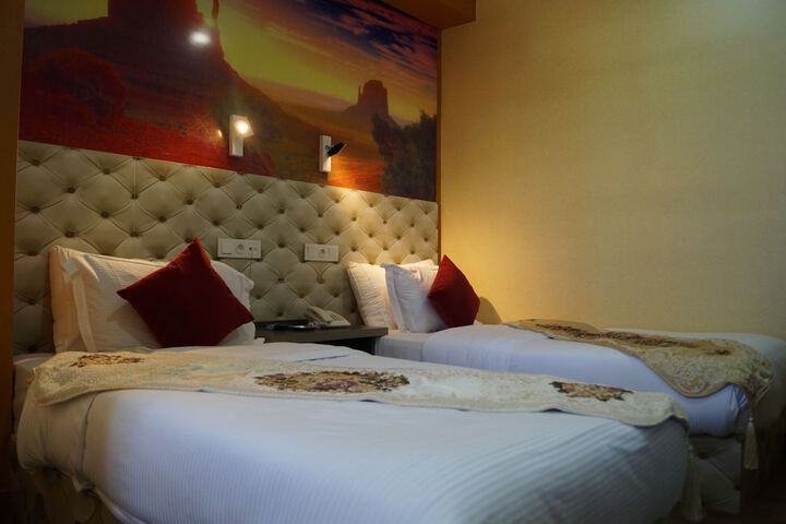 Room 8 of 44