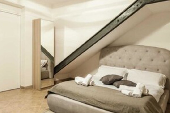 Room 18 of 24