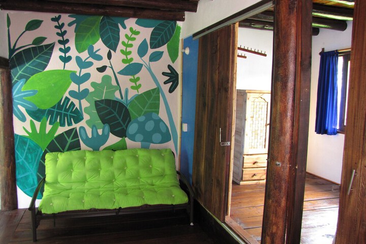 Room 43 of 67
