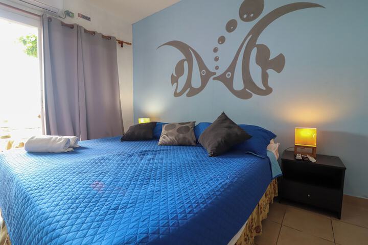 Room 7 of 19