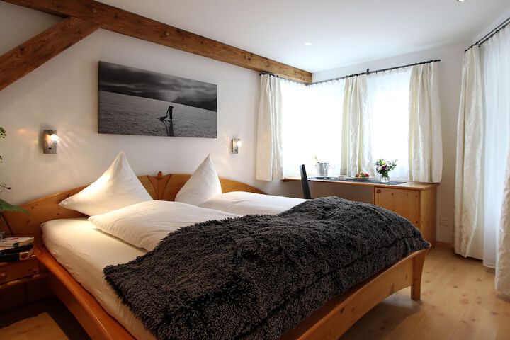 Room 7 of 70