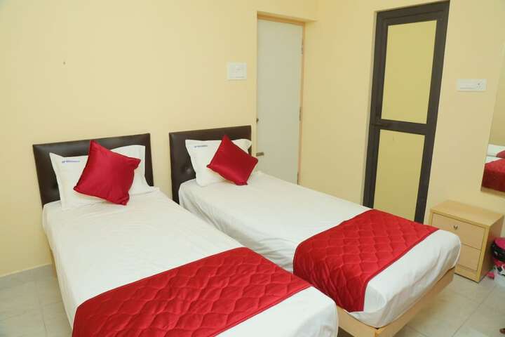 Room 4 of 19