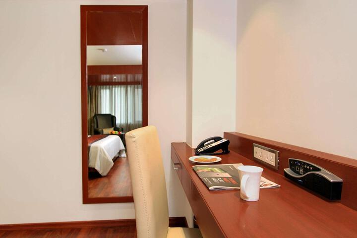 Room 114 of 152