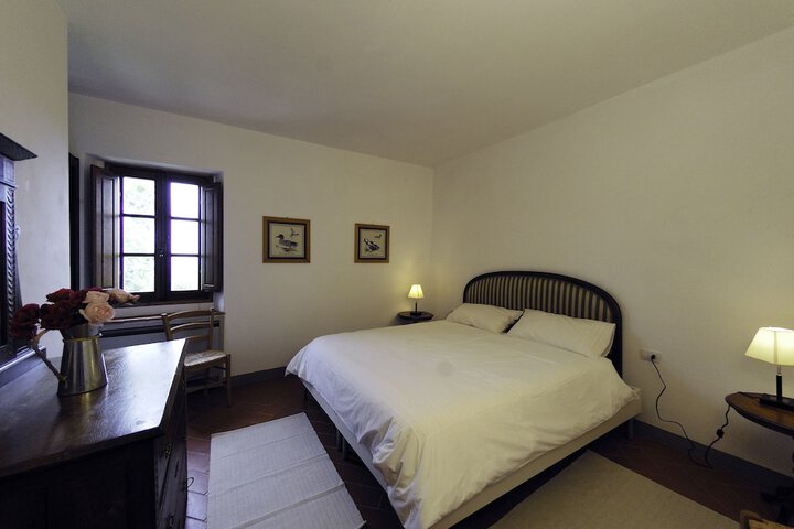 Room 17 of 66