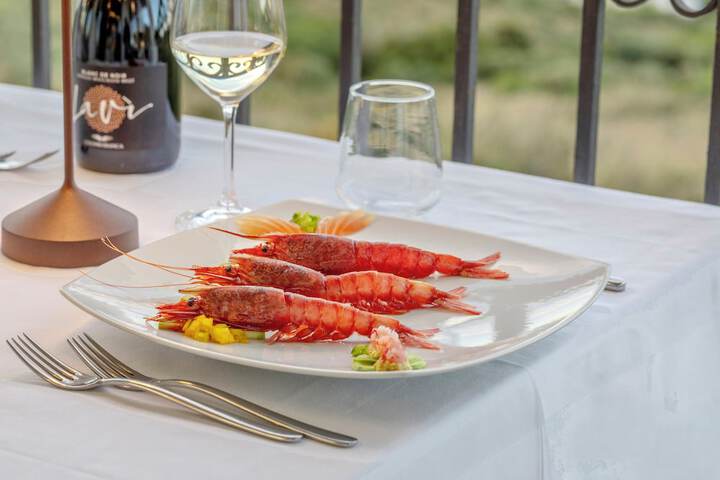 Dining 79 of 128