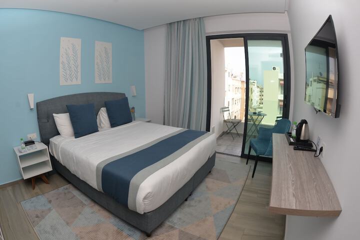 Room 20 of 53