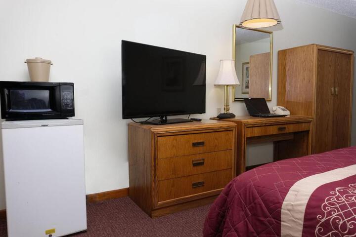 Double Deluxe 2 Queen Beds (1 of 5)