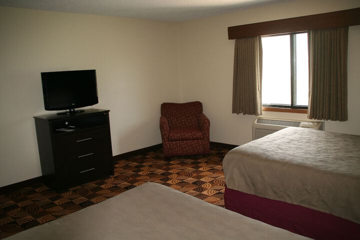 1 Queen Bed (14 of 22)