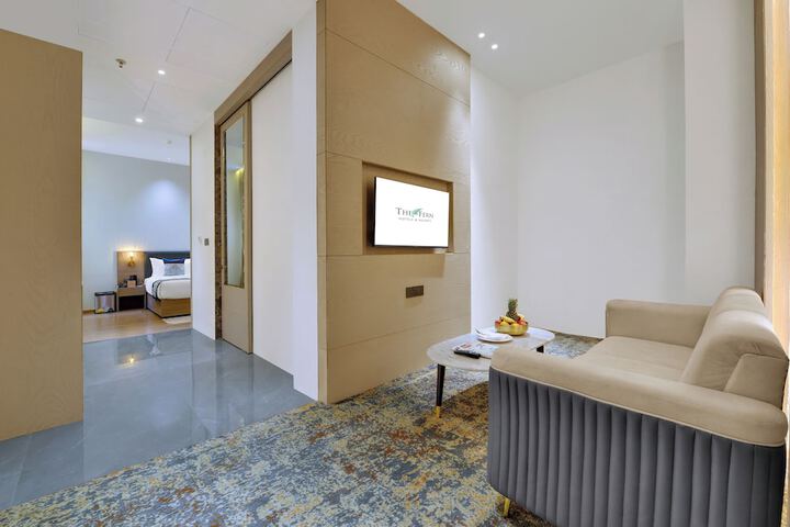 Room 7 of 24