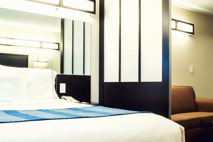 Room 4 of 29