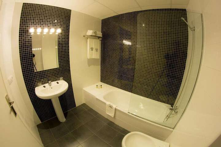 Room 20 of 46