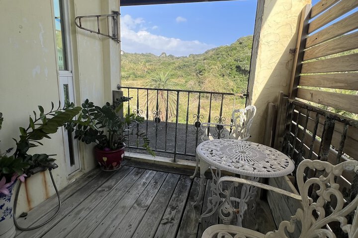 Room 52 of 84